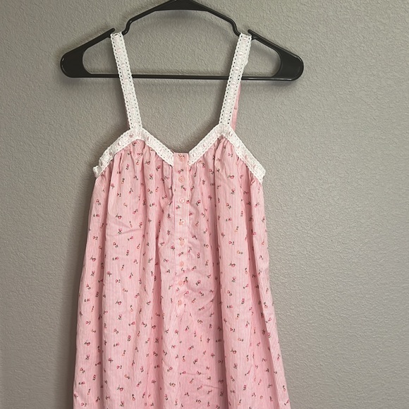 Victorias Secret Long Nightgown - Picture 4 of 8